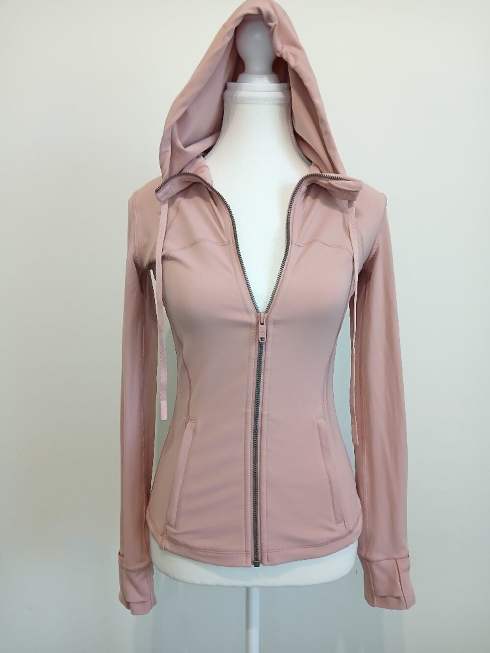 Lululemon Hooded Define Jacket *Nulu Size 4